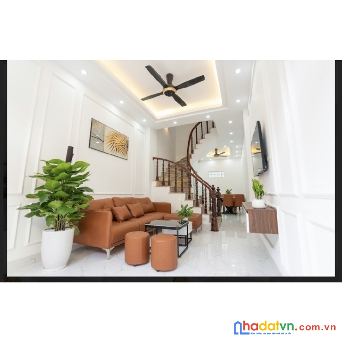 Bán nhà đẹp, hiếm, ở ngay, thuỵ khuê, tây hồ, 39m2, 5 ngủ, nhỉnh 4 tỷ.