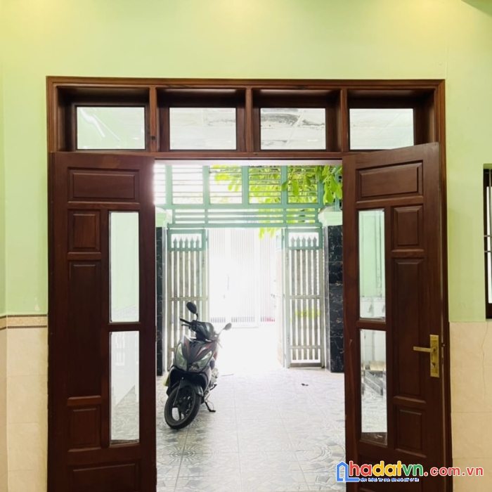 Bán nhà mới 2 tầng ở ngay gần trung mỹ tây 13 quận 12