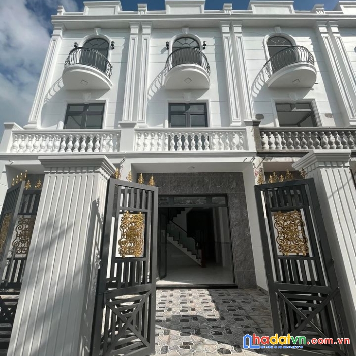 Nhà lô góc 3 mt-83m2 hẻm xe hơi p5 gò vấp