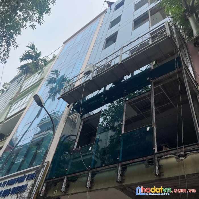 Bán tòa nhà văn phòng trung kính 7 tầng thang máy 0909858789