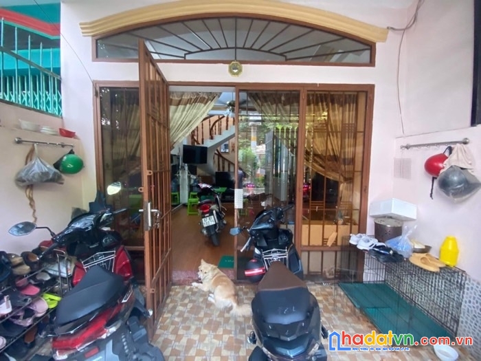 Bán nhà đường khổng tử, 46m2, 3 tầng , nhà đẹp ở ngay, nhỉnh 5 tỷ
