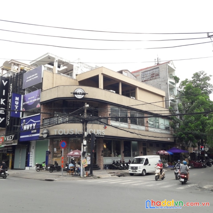 Góc 2mt 162 d2 (nguyễn gia trí), phường 25, quận bình thạnh, hđ thuê 150tr/tháng