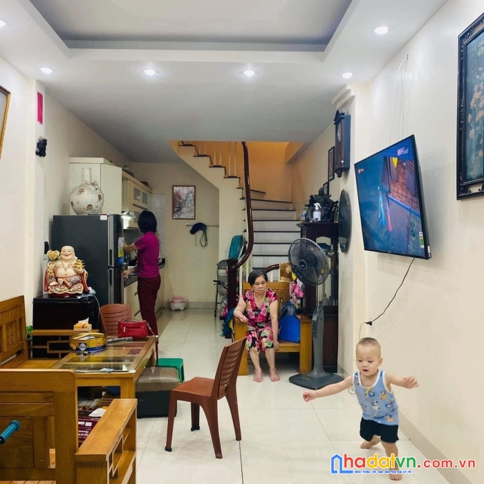 Bồ đề - lô góc - nhà đẹp - ô tô - phút mốt 
34m2 5 tầng giá chỉ:4,4 tỷ