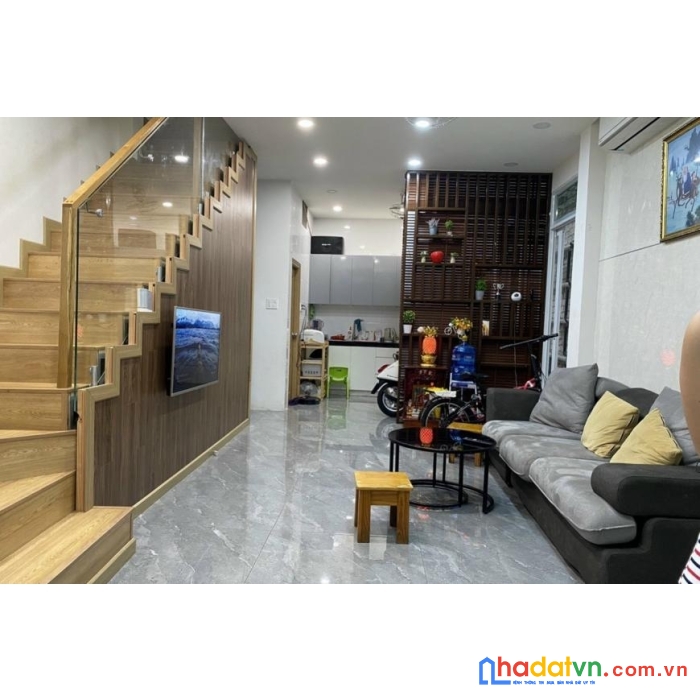 Mặt tiền chính chủ 5 tầng 4x22 quận 6 chỉ 9 tỷ 8