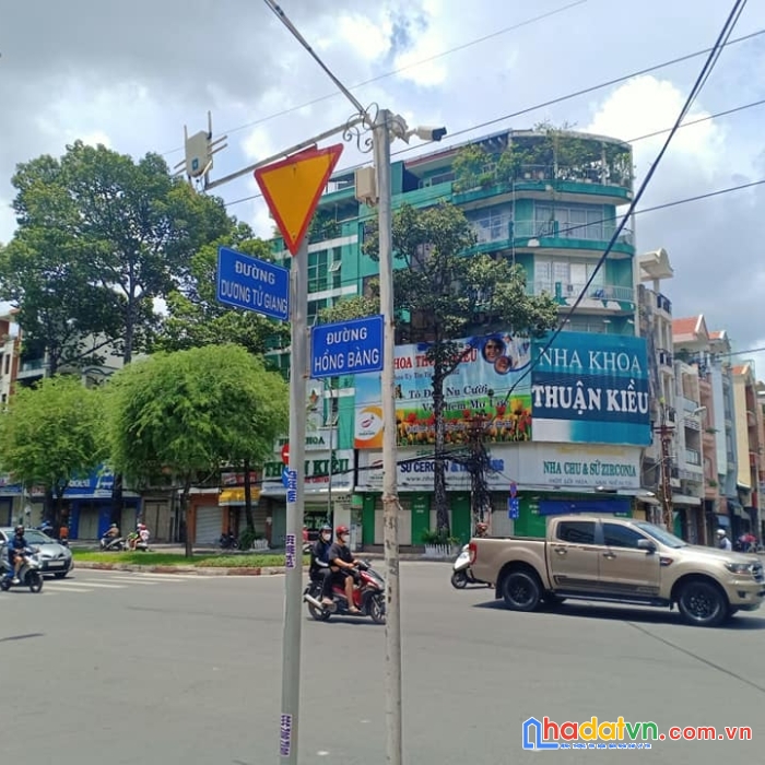 Bán nhà mặt tiền dương tử giang, quận 5, ngang 5.3 x 20, 5 tầng, dưới 30 tỷ.