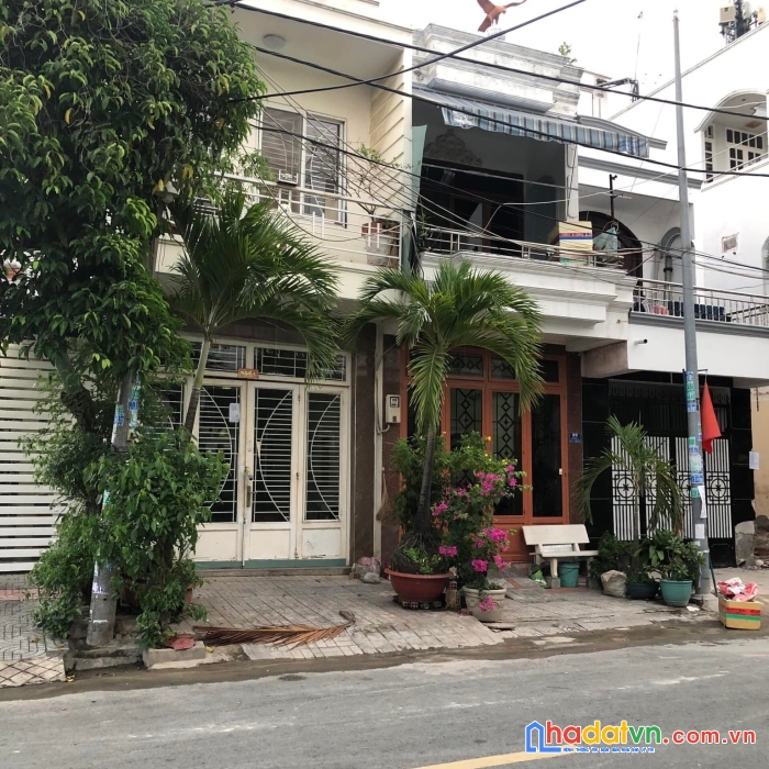 Bán gấp nhà mặt tiền 2 tầng nguyễn thị thập, q7, gần 72m2, nhỉnh 11 tỷ