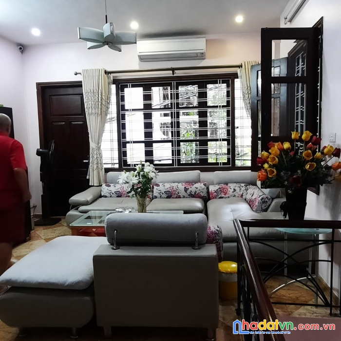Sốc, bán nhà phố kim ngưu 50 m2, 3 tầng, mt 7m, nhỉnh 2 tỷ.