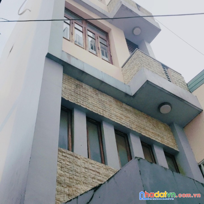 Bán nhà cmt8 quận 3, ngay cv lê thị riêng, 5 tầng giá 4 tỷ tl