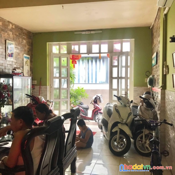 Bán nhà quận 3 gần cvien lê thị riêng, 5 tầng 4pn chỉ 4 tỷ tl