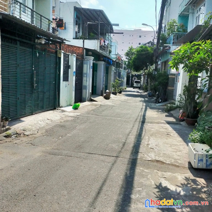 Bán nhà đường 6m, song hành, quận 12, 61 m2, 4 tầng, 6 tỷ 1