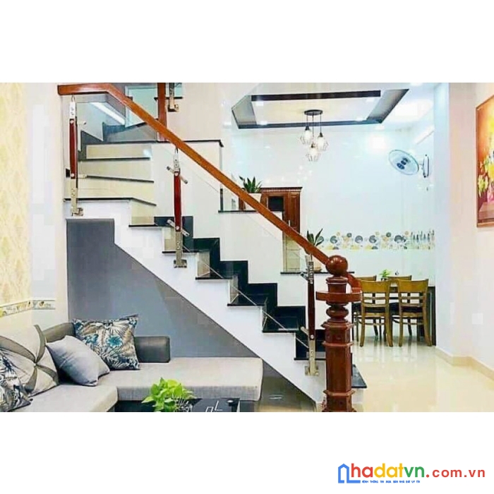 Bán gấp nhà chính chủ 4x10m chu văn an quận 6 giá rẻ chỉ 3.7 tỷ