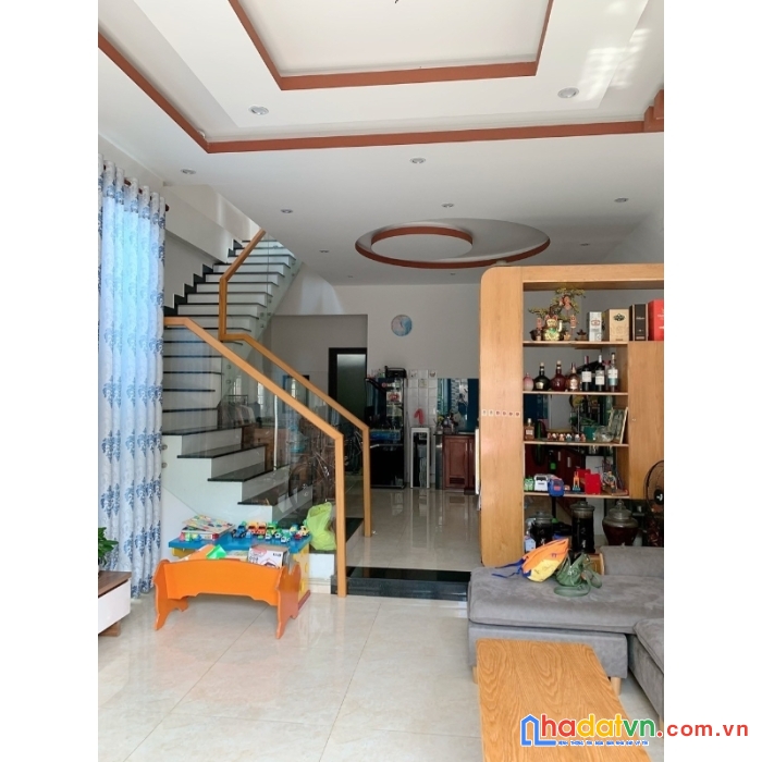 Bán nhà mặt tiền 2 tầng đường thanh long giá 5 tỷ 800tr
