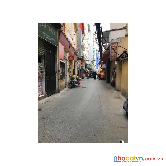 Ô tô - kinh doanh - bán trà đá cũng giàu