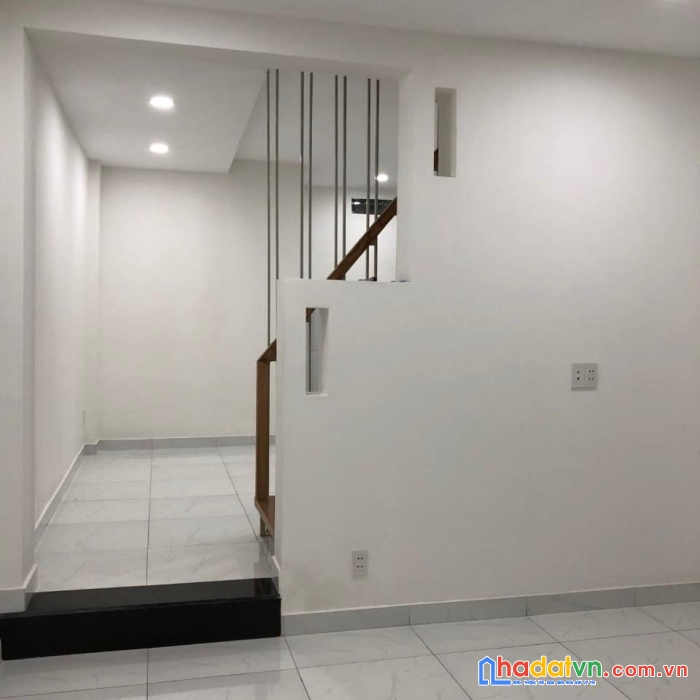 Nhà 45m2 x 2 lầu (4.5x10) giá 4.95 tỷ tl.