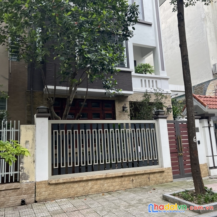 Bán bt văn phú, phú la, hà đông, 199m2, 11m tiền, nhỉnh 20 tỷ.