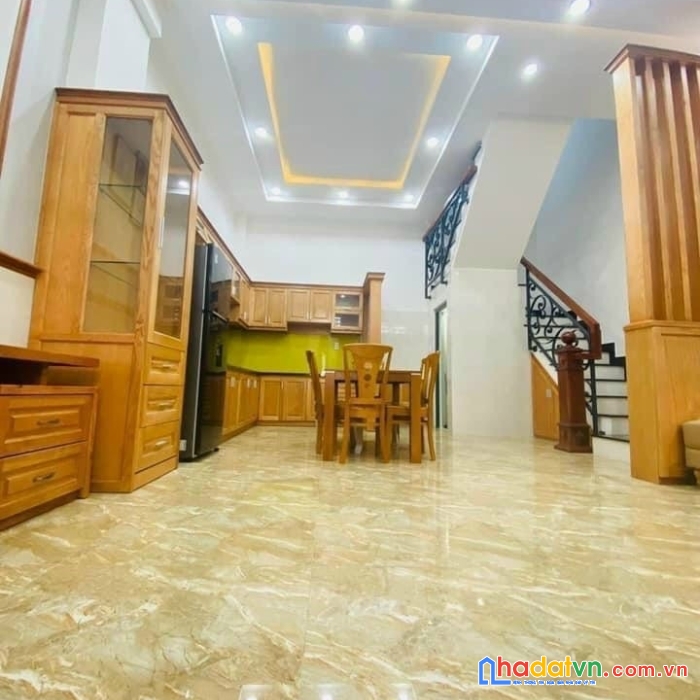 Nhà đẹp gấp bán, 5.5 x 10m, 8.8 tỷ, trần kế xương,phú nhuận