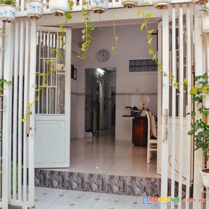 Bán nhà 2 tầng giá rẻ quận 7-trần xuân soạn. 96m2. chỉ 7.5 tỷ. dọn vào ở ngay. dân trí cao