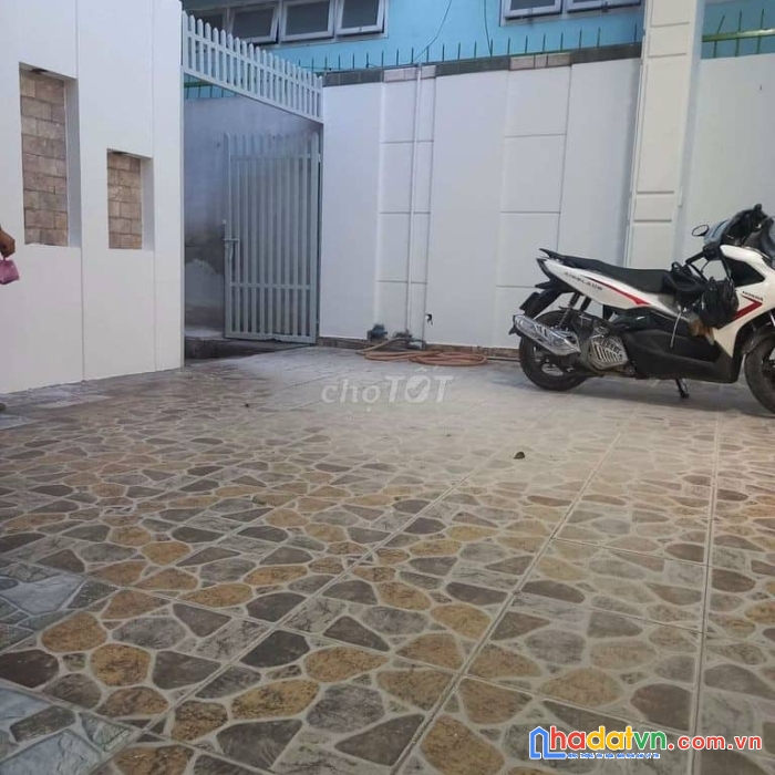 Nhà đẹp mặt tiền kinh danh - 180m2 -  ngay chợ cầu - sát  quang trung gò vấp -  nguyễn văn quá -