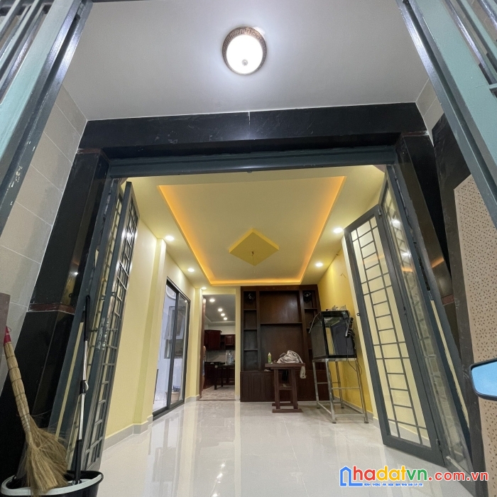 Chính chủ bán nhà đẹp hẻm 308 huỳnh tấn phát, quận 7 giá tốt