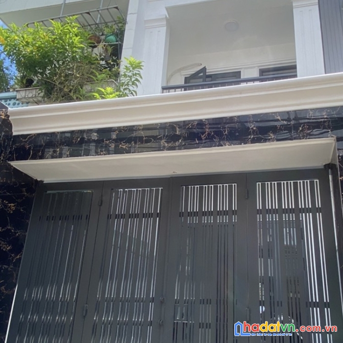 Nhà hxh sát him lam q7 dt 60.02m chỉ 6.4 tỷ