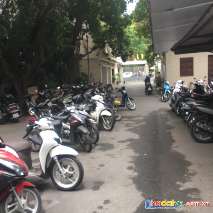 Căn hộ nhỏ tiền – tầm tiền nhiều người tìm – ô tô đỗ cổng – view công viên.