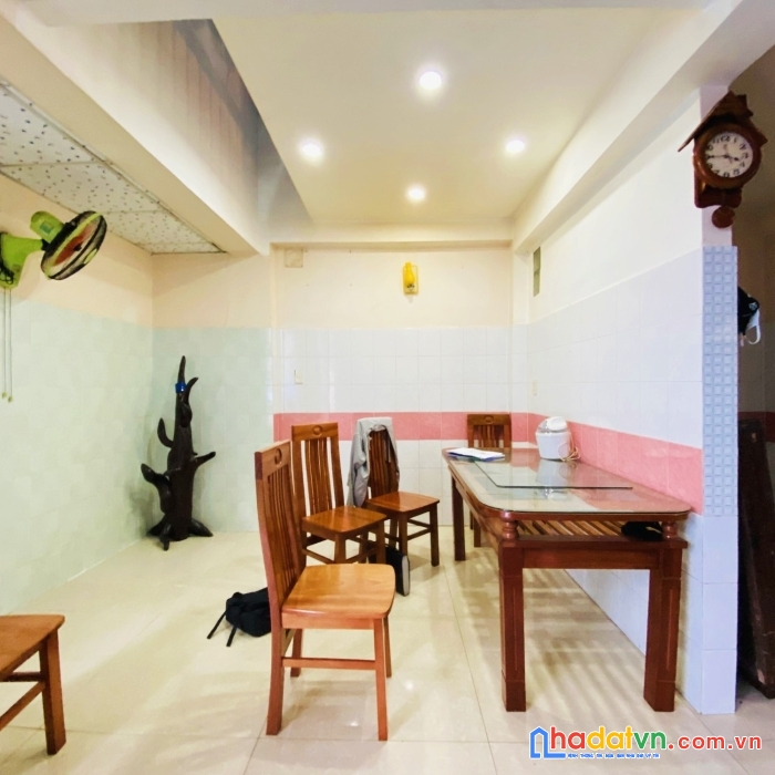 Dòng tiền 28 tr/th, nhà đường nguyễn du, 4 tầng, 65m2 ( 10,3m x 6,3m), phường 7, chỉ  7,6 tỷ