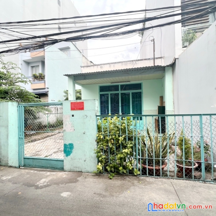 Bán 240m2 đất full thổ cư (có nhà cấp 4) hẻm xe tải gần đường dương bá trạc p1q8