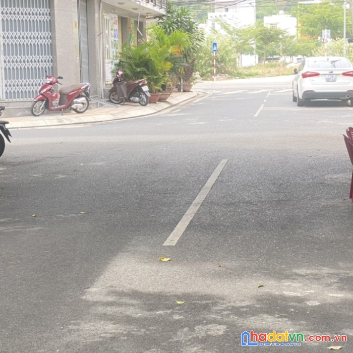 Hàng hiếm bán nhà mặt tiền 3 tầng đường ấp bắc phường vĩnh nguyên giá 2ty650