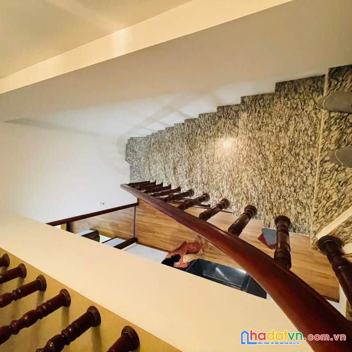 Bán căn siêu phẩm phố tân mai , hoàng mai, 40m2, nhỉnh 3 tỷ.