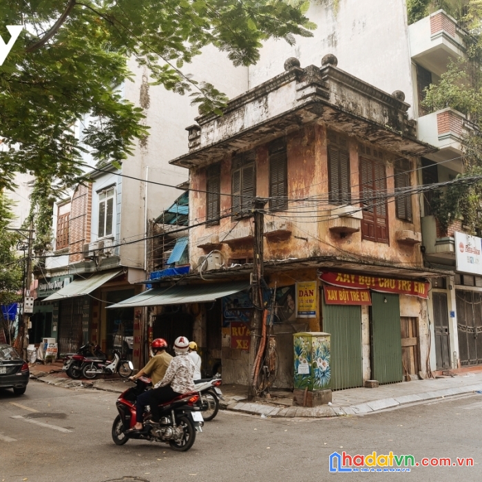 Bán nhà đường xuân đỉnh,diện tích: 31m2; xây 5 tầng, mặt tiền 4,3m, nhà mặt ngõ thông ra công viên
