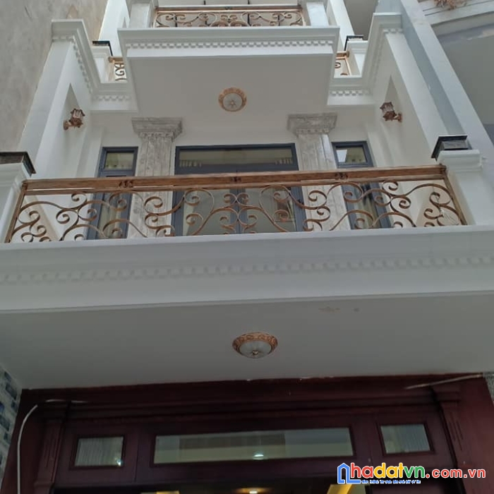 Bán nhà mặt tiền quang trung giá chỉ 8.5 tỷ, 60m2 xe hơi đậu trong nhà.