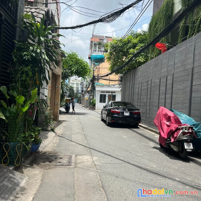 Biệt thự 116 m2, ngang 8m, nguyễn trọng tuyển, p.1, tân bình, giá 25 tỷ