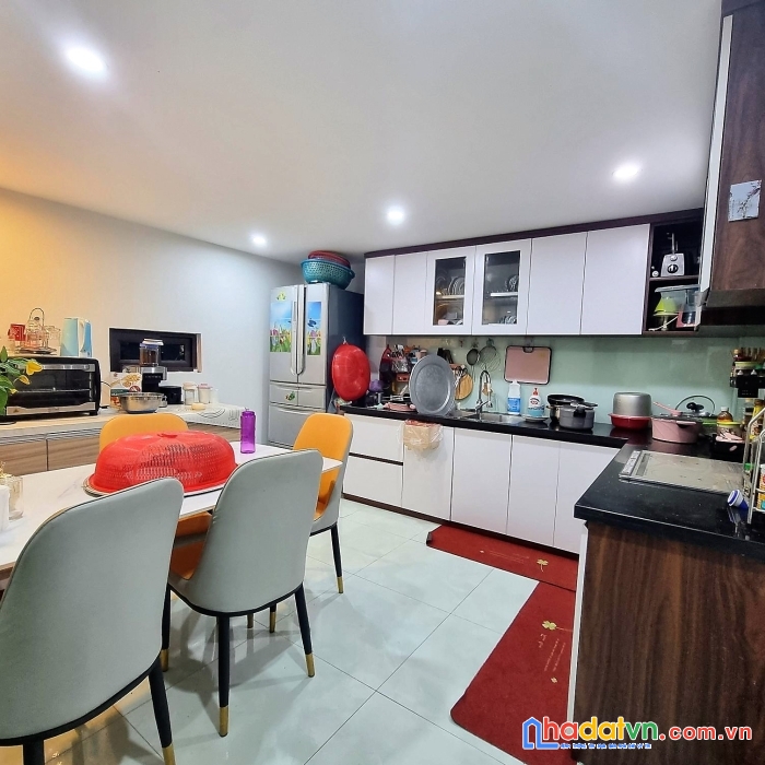 Bán nhà mễ trì , lô góc, ở ngay, full nội thất, 45m.5 tầng. 5 tỷ