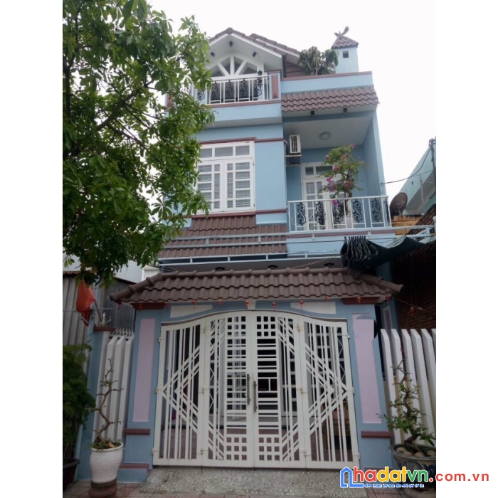 Bán căn nhà 2,5 tầng vị trí đẹp tại quận cẩm lệ đà nẵng