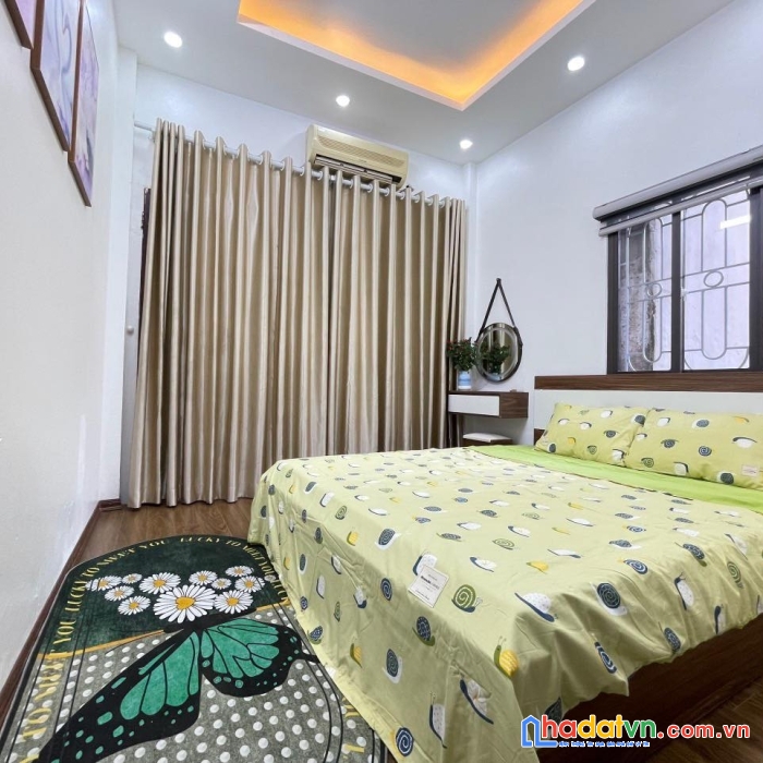 Bán nhà ngõ 61 nguyễn sơn.hạ sốc 800tr. chỉ còn gần 7 tỷ.lh0916488589