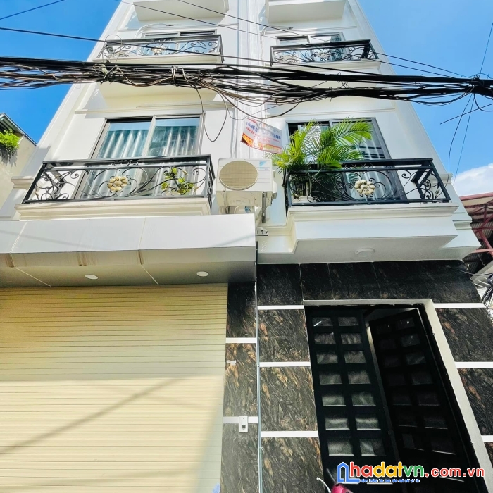 Bán nhà nguyễn chính, nhà đẹp, sổ nở hậu,  xây mới, thoáng rộng tiện ích
