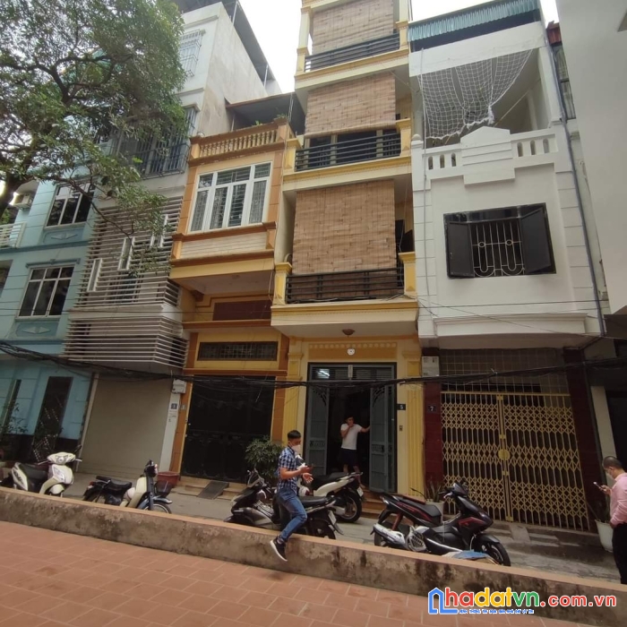 Nhà đẹp nguyễn trãi, phân lô, ô tô, kinh doanh dt 42m2*5 tầng*giá 6,9 tỷ. lh:0986353662