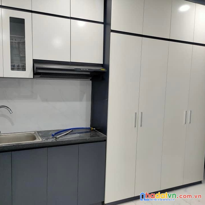 Bán nhà quận thanh xuân 7 tầng -lô góc-thang máy full nội thất– lh 0332594354