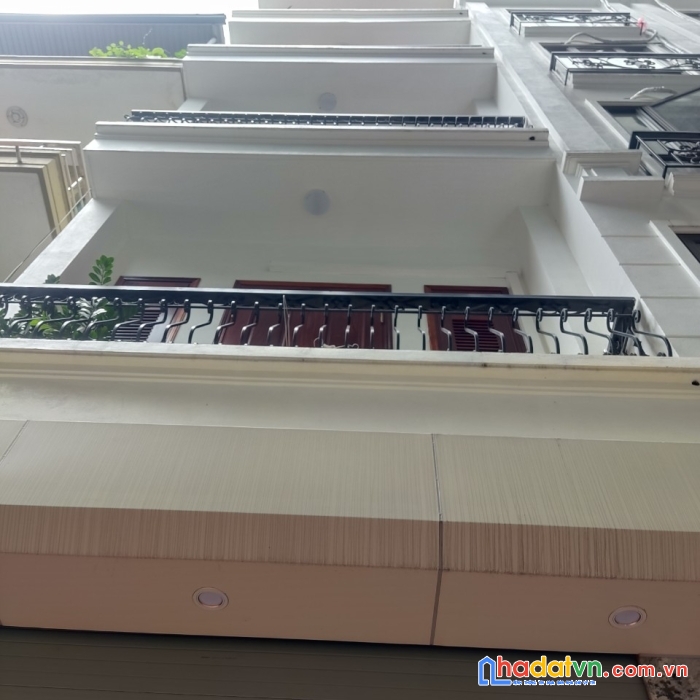 Hàng xóm svđ mỹ đình, 32x6t, hơn 3 tỷ