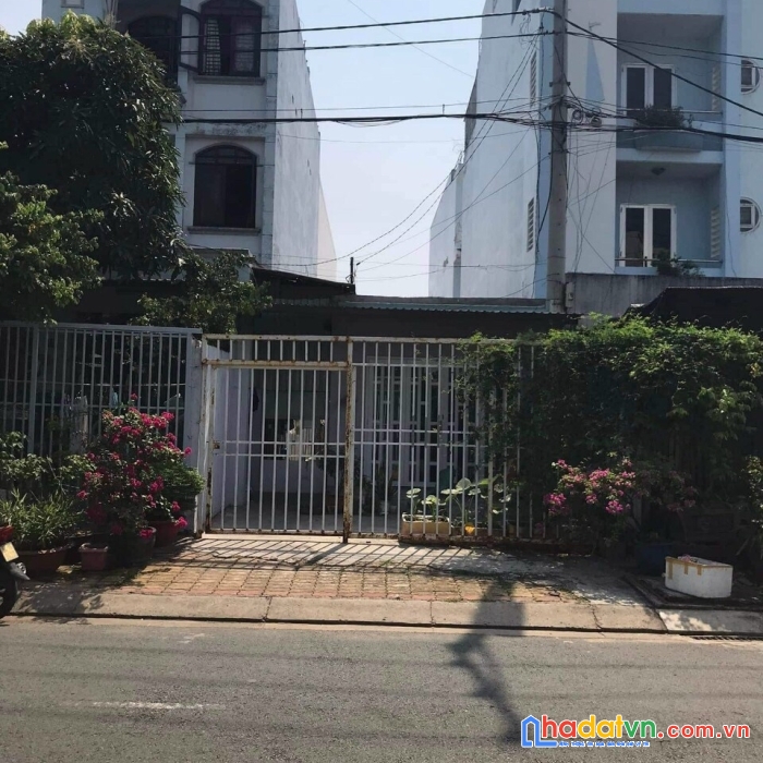 Mặt tiền kinh doanh đa ngành , đường 8m xe tải tránh, ngang hiếm 5.65m, sát tl 10, ngã 4 bà hom,
