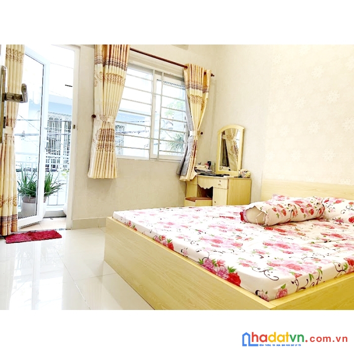 Bán nhà đẹp hxh thông cmt8 tân bình, 40m2, kinh doanh tốt, giá rẻ chỉ 6.1 tỷ