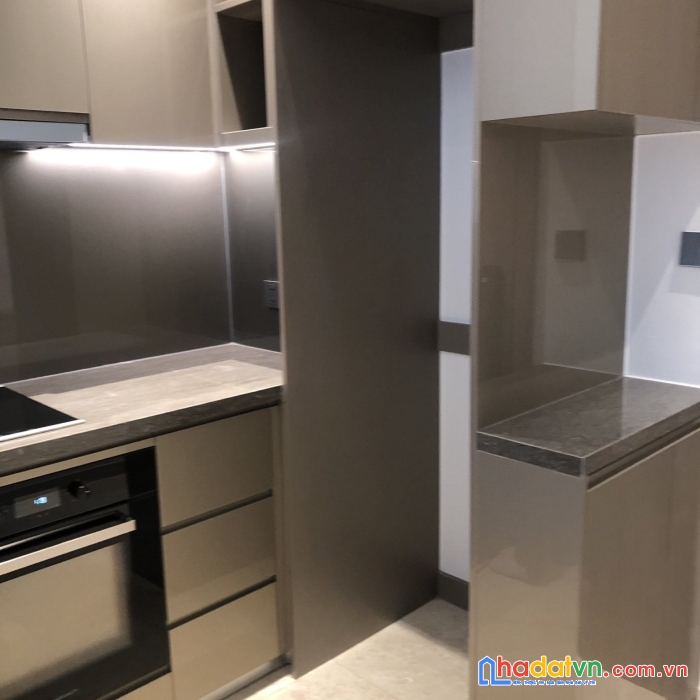Bán căn hộ 1pn tầng trung view thoáng quận 1. lh 0902946978 em vinh