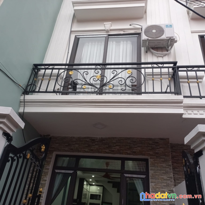 Chính chủ cân bán nhà ngô quyền dt47m- hà đông