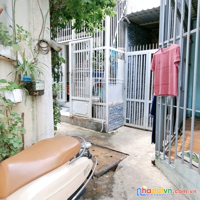 Kinh dương vương, bình tân. nhà c4 72m2 - ngay trường tiểu học al 1 - hxh thông