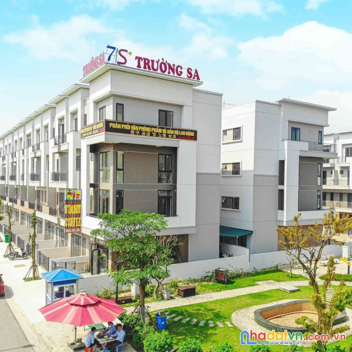 Bán căn 4 tầ̂̀ng diện tích 75m2 ngay từ sơn bắc ninh giá 4,5 tỷ. nhận nhà ngay, xây sẵn 4 tầng