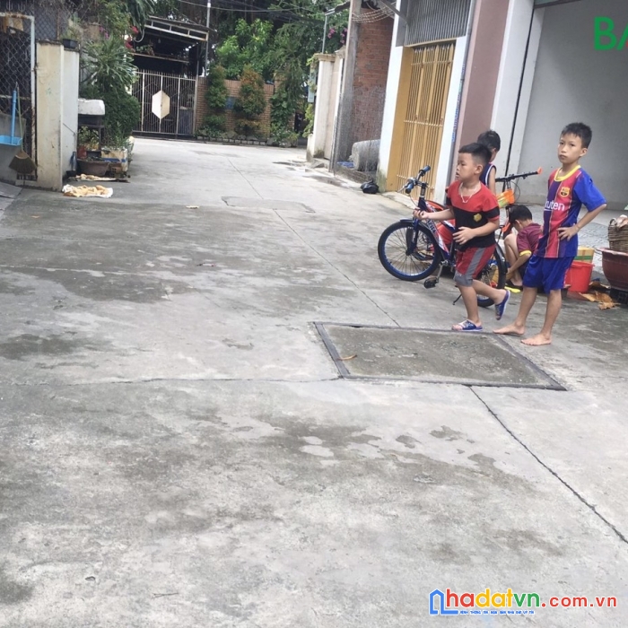 Bán căn nhà cũ shr thổ cư đường 2 ô tô gần vòng xoay tân phong p.trảng dài