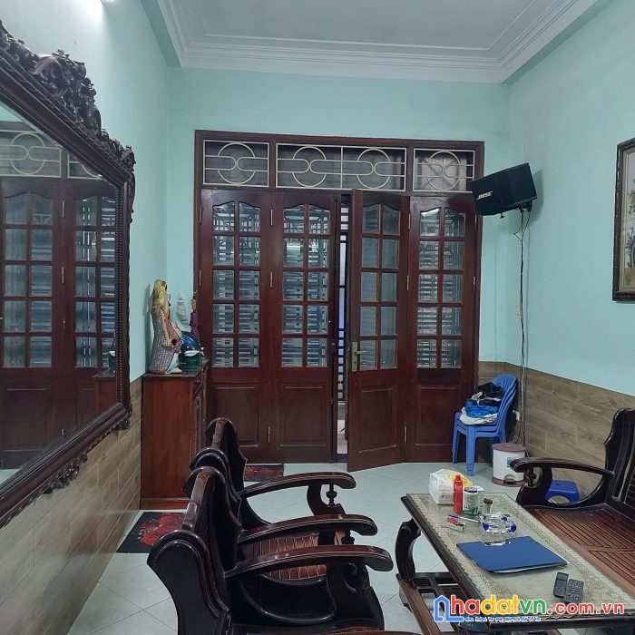 Bán nhà ngọc lâm long biên ngõ rộng thoáng sạch đẹp ô tô gần 38m hơn 3 tỷ 0973070745
