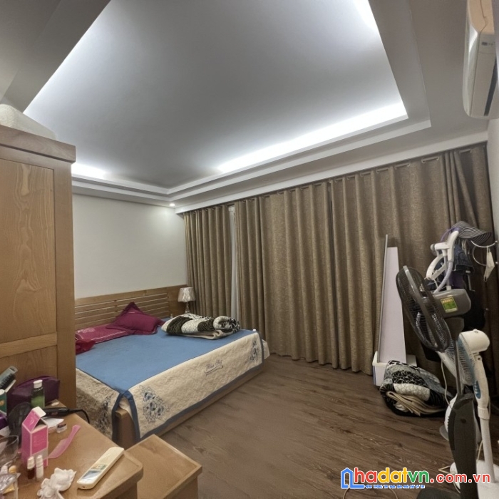 Nguyễn khang, dt 68m x 4 tầng, lô góc 2 mặt tiền, nhỉnh 15 tỷ
