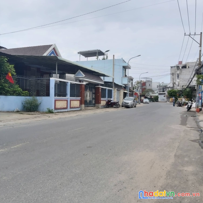 Bán nhà mt lô góc không lộ giới ngay hiệp thành city quận 12.