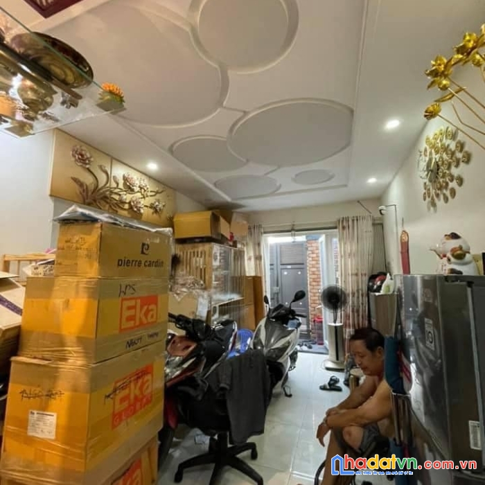 Nhà cách mạng tháng 8 tân bình - hẻm ba gác - nhà mới đẹp ở ngay